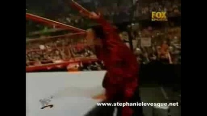 Raw 22.05.2000 Triple H & Stephanie са нападнати от The Rock