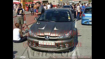 Bmw Vs Peugeot. 