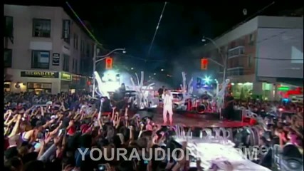 Drake - Over ( Much Music Video Awards 2010 Live )