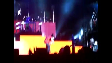 Live!!! Eminem - Beautiful (voodoo festival 31.10.09)