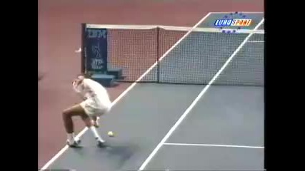 16 + тенисист си потрошва крака внимавайте 