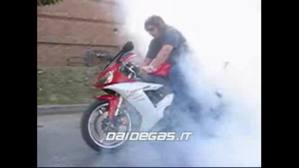 Yamaha R1