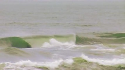 Вълни и сърфисти - очаквано добра комбинация 
