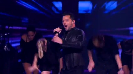 Ricky Martin Performs Come With Me