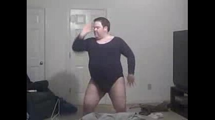 Дебелак Танцува На Beyonce - Single Ladies