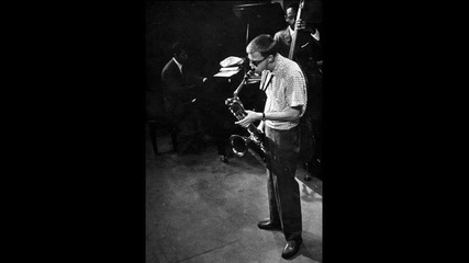 Gerry Mulligan - The Shadow Of Your Smile 