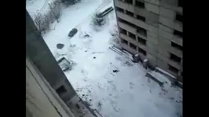 Смъртоносна руска мания - бънджи от покрива