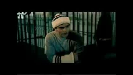 Amr Diabyehmak Fe Eh 2009 - English Subtitles n translation
