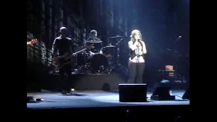 Kelly Clarkson Sober Live Australia September 2007 