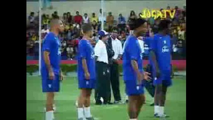 nike brasil football make the ball happy , joga bonito