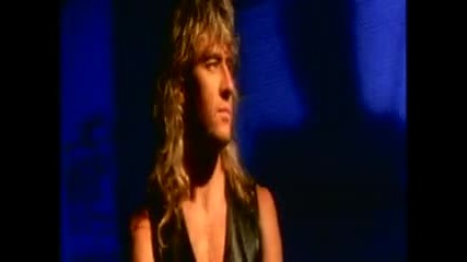 *превод* Def Leppard - Two Steps Behind