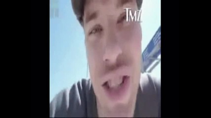 Сати отвръща на удара Kellan Lutz 