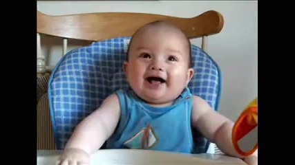 Едно щастливо бебе - смях