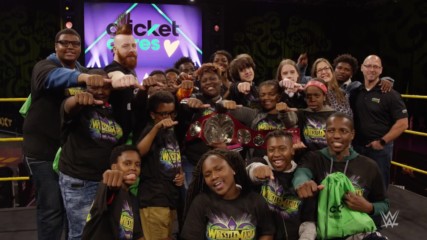 Cricket Wireless and Sheamus host anti-cyberbullying event at WrestleMania Axxess