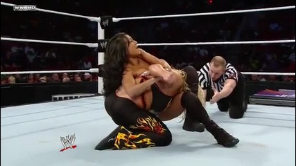 Wwe Superstars 30.06.11 : Beth Phoenix vs Gail Kim