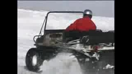 Argo 8x8 in Snow