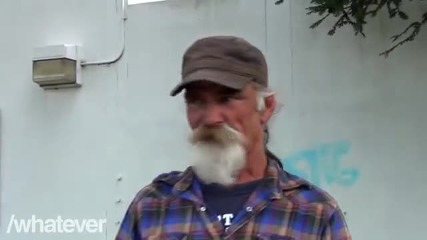 Много забавен човек