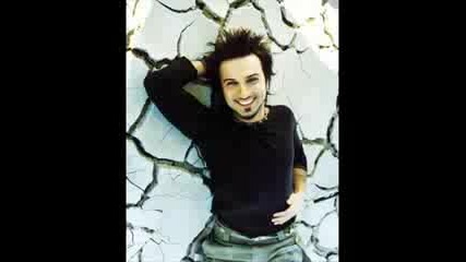 Tarkan - Турски поппевец - 2001 Year - Title - Kuzu Kuzu (Като агънце)