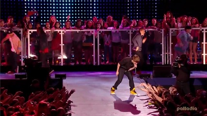 Justin Bieber - Baby ( Live Pepsi Super Bowl ) H D 