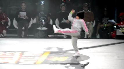 6 годишната Bgirl Terra срещу Bboy Leelou - Chelles Battle Pro 2013