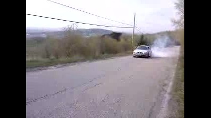E39 Bmw 540 Burnout