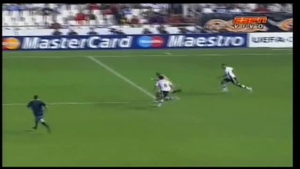 Валенсия 0 - 1 Манчестър Юнайтед гол на Хавиер Ернандез - Чичарито 28.09.2010 Шампионска Лига 