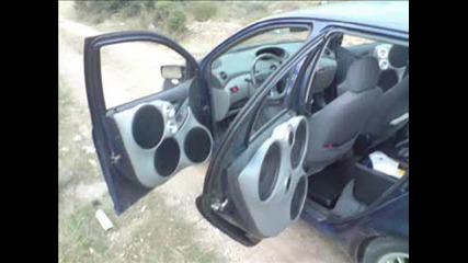 Audiotech s Yaris(greece)