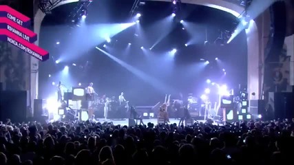 Rihanna - Disturbia ( Live ) Nokia Concert 