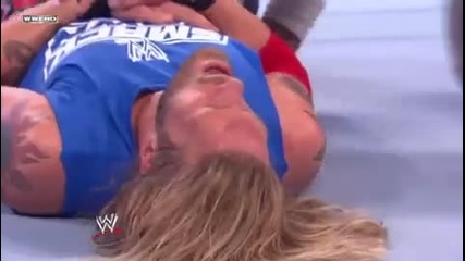 Smackdown с - у Raw - Острието с - у Си Ем Пънк 