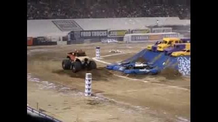 Monster truck Freestyle - Minneapolis 17.02.2007