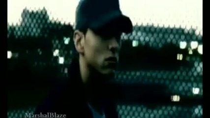 Страшен! Eminem - Airplanes 2