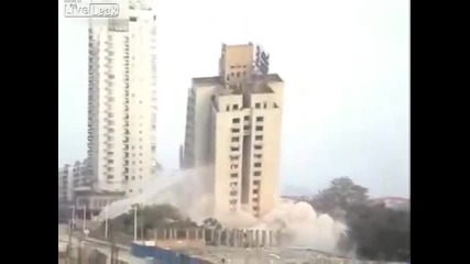 Не успяха да я бутнат...