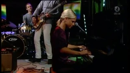 Marit Bergman - Casey, Hold On (live Nyhetsmorgon 2009) 