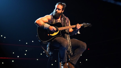 Elias serenades San Diego about Bobby Lashley and Lio Rush: Raw, Dec. 10, 2018