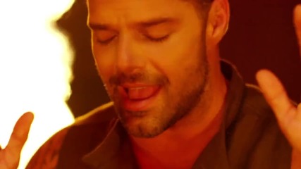 Ricky Martin - Perdoname ( Официално Видео )