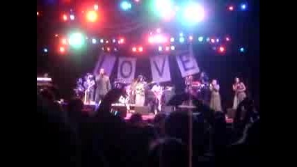 Ziggy Marley - Is This Love (live)