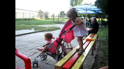 Iani vozi Radi