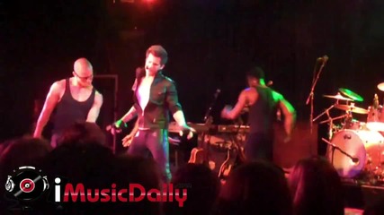 Simon Curtis - Dont Wanna Be Alone Live at The 