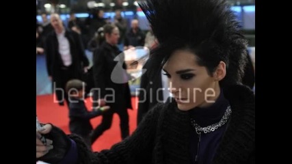Трябва да бъде видяно! 22.11.09 Най - Новите снимки на Bill Kaulitz! 