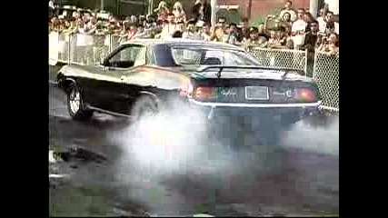 1970 Cuda - Burnout