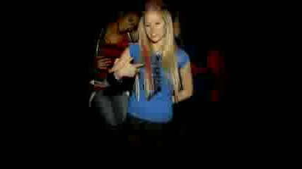 Avril Lavigne - Girlfriend 