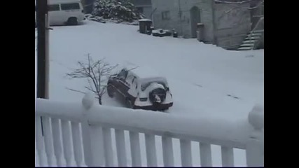 Ето какво се случва, когато не се изчисти снега на време в щатите!