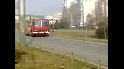 1 - шкода, 2 - икаурса, 1мерцедес