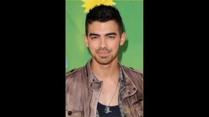 Joe Jonas - Kca 2011 Orange Carpet with Frankie Jonas