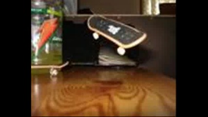 Finger Tech Deck