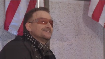 U2 изпълняват Ramo, Ramo, druze moj пред Мемориала на Линкълн