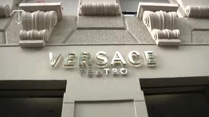 fashiontv Ftv.com - Front Door Man Versace S S 2010 