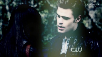 Разпадам се на парчета.. ( Stefan & Elena )