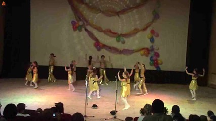Сиртаки - Изпълнение на средна група на Фестивал на сценичните изкуства Танцова палитра Ндк 
