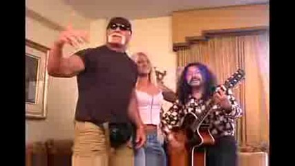 Hulk Hogan and Brooke Hogan sing Feliz Navidad with Eddie Mu 